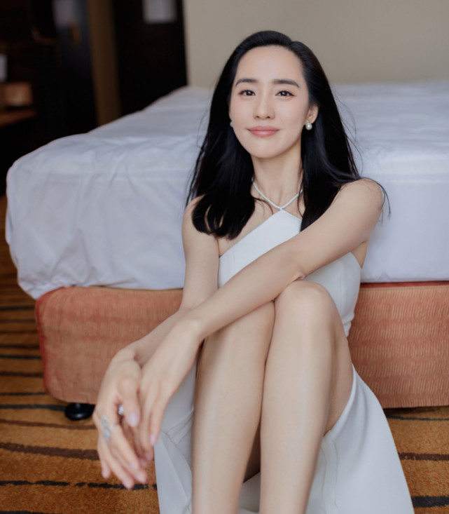 蛟龙突击队反恐演练:四目夜视仪+飞行头盔亮眼