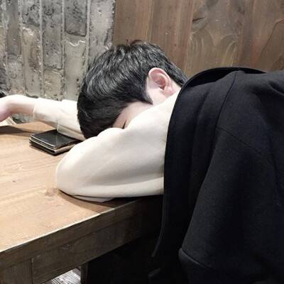 AI驱动半导体产业升级 产业链多环节迎新机遇